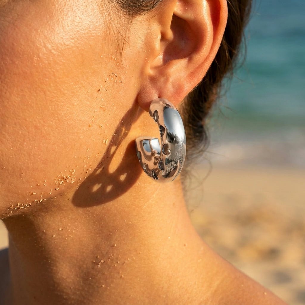 Cutout Heart Polished Huggie Hoop Earrings - Semprie
