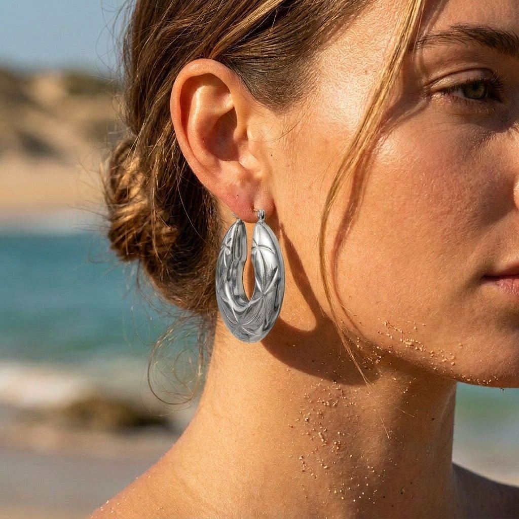 Engraved Starburst Chunky Oval Hoop Earrings - Semprie
