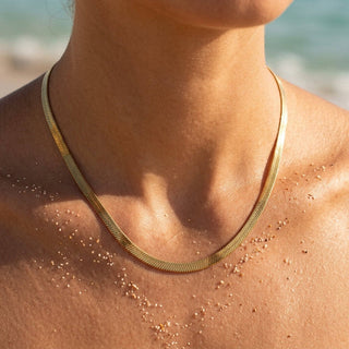 Lido Minimalist Flat Snake Blade Necklace