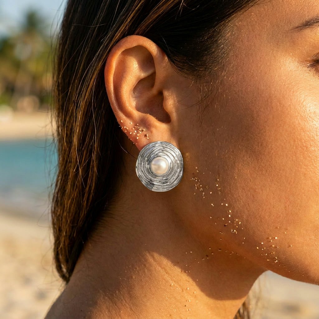Ribbed Sunburst Disc Pearl Stud Earrings - Semprie
