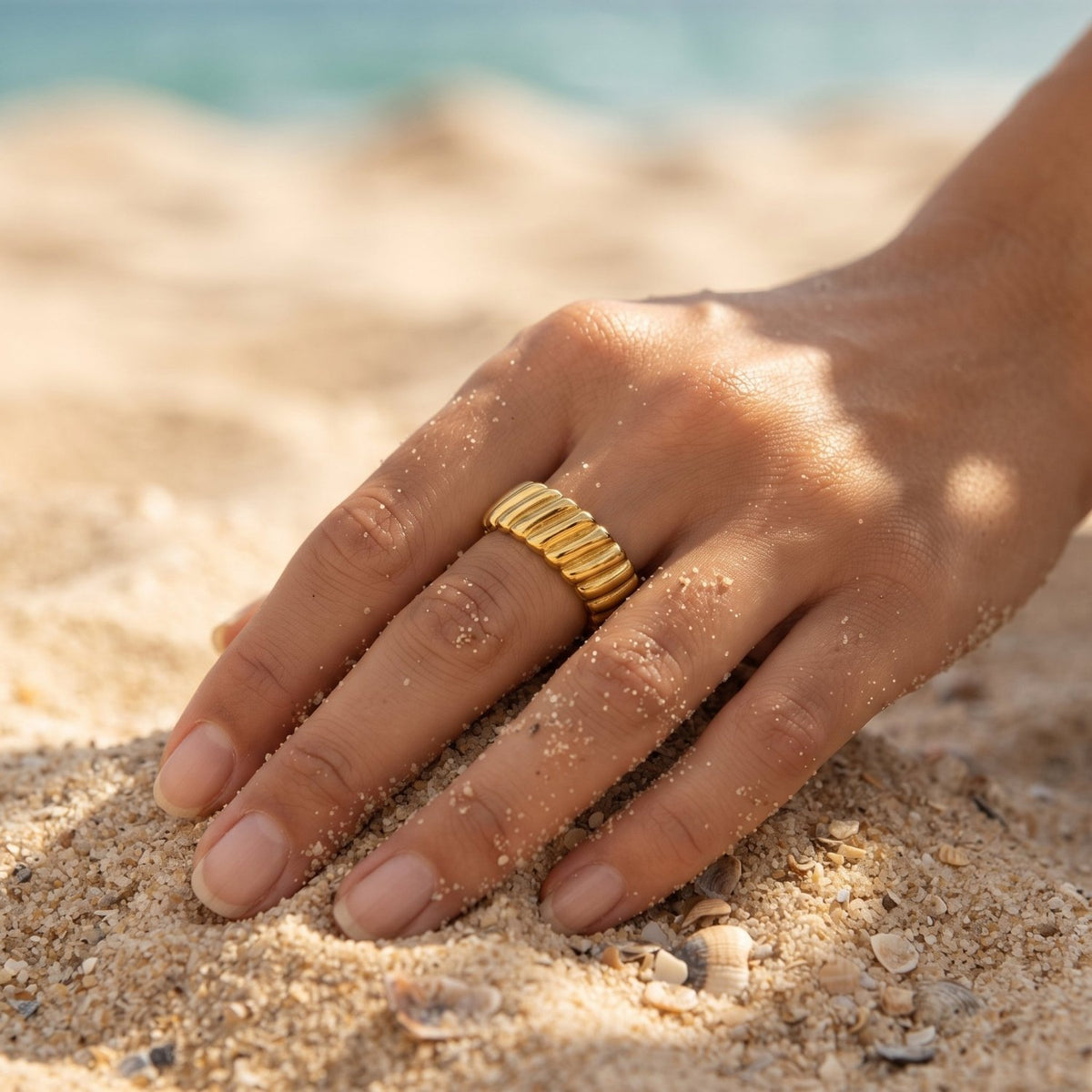 Wide Fluted Accordion Texture Band Ring - Semprie